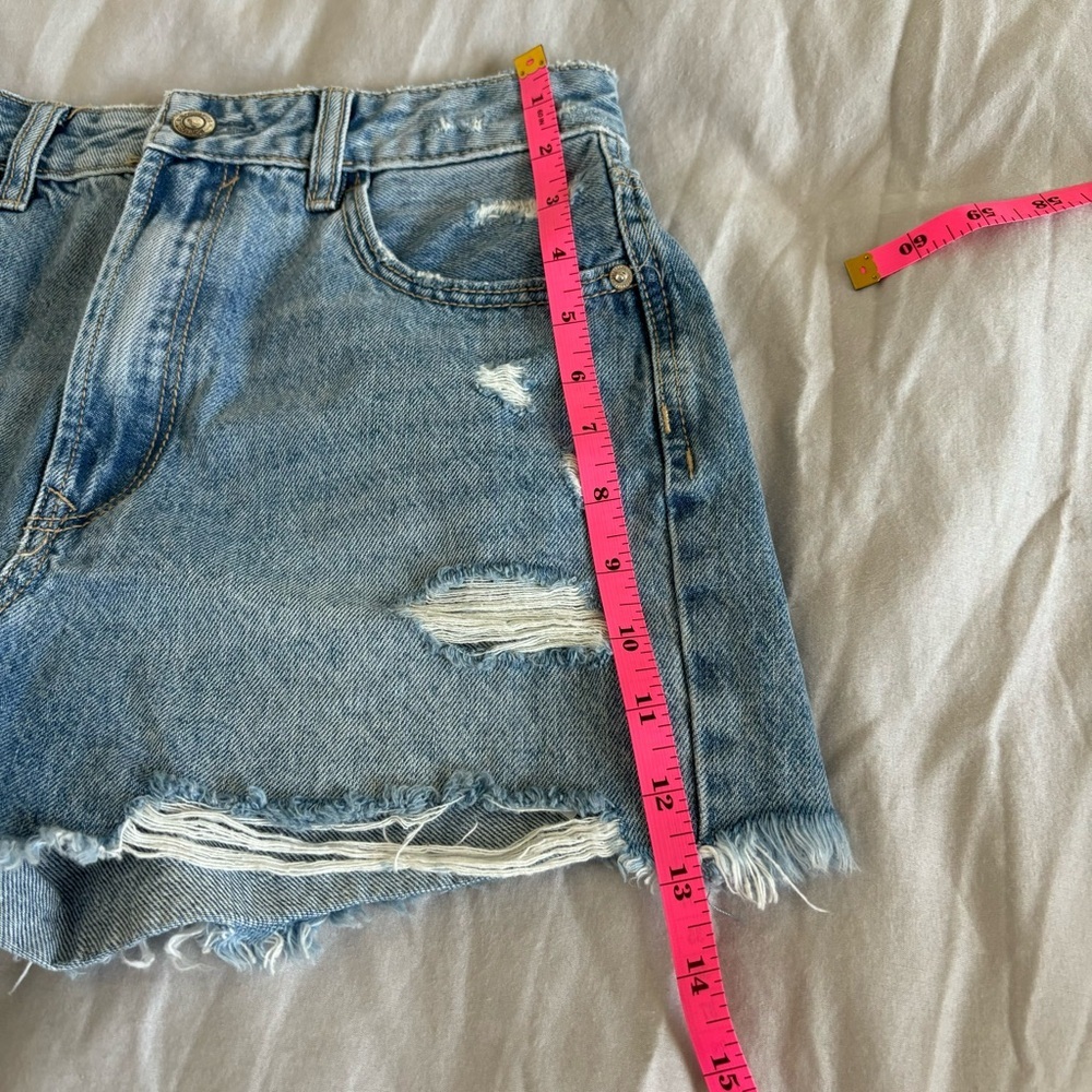 Stradivarius Mom Fit Denim Shorts - size 4 - Picture 8 of 9